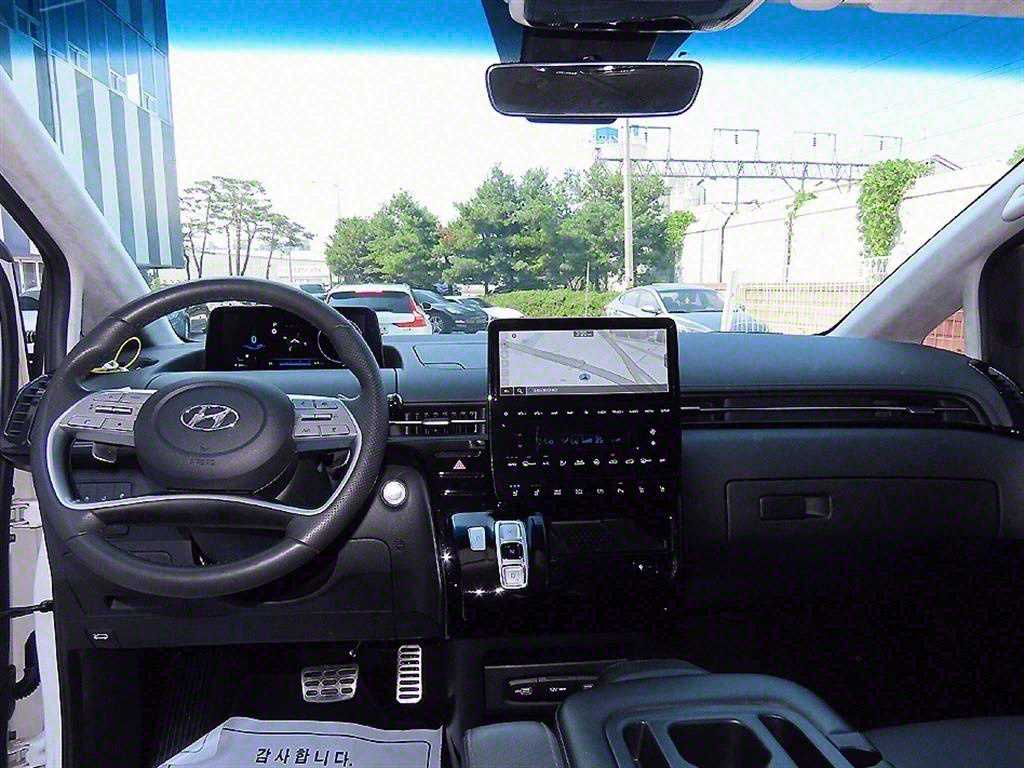 Hyundai Staria Camping Car 4WD Prestige Camper 9