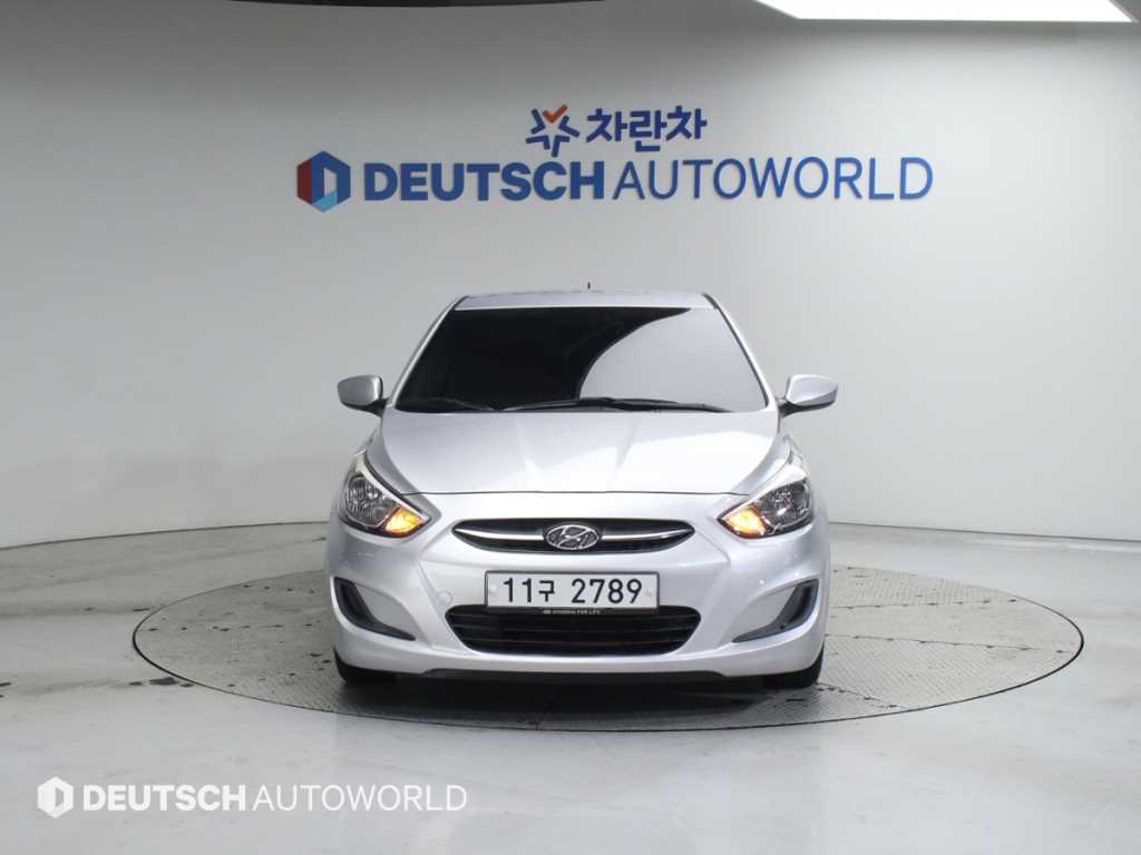 Hyundai Accent 1.4VVT Smart 4