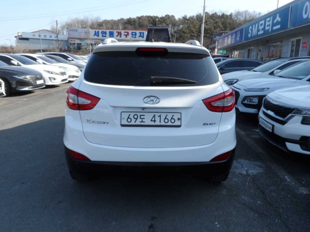 Hyundai Tucson Diesel E-VGT 2WD Smart Special 4