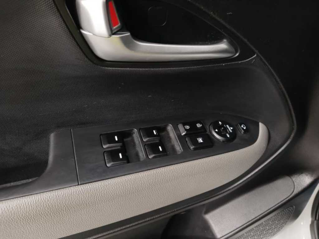 Kia Ray The Essential Light 10