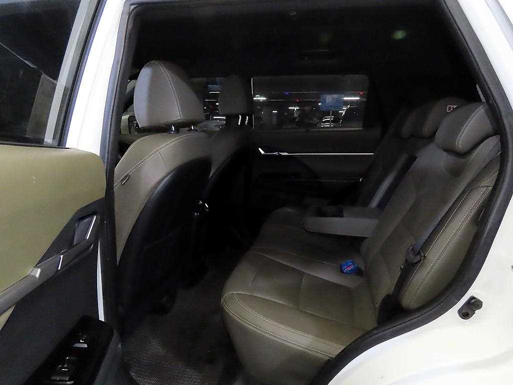 KG Mobility (Ssangyong) Torres 1.5 GDI-T 2WD T7 8