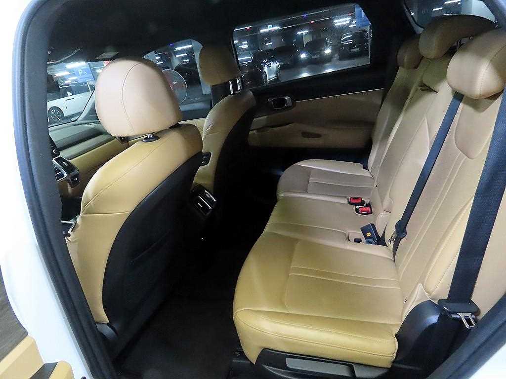 Kia Sorento HEV 1.6 2WD Prestige 8