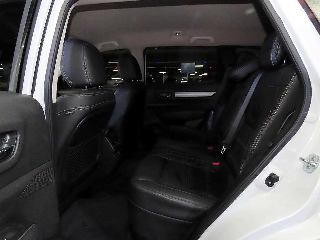 Renault QM6 Gasoline 2.0 GDe LE Signature 2WD 8