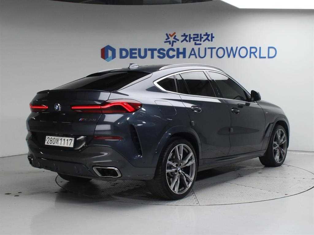 BMW X6 M50i 사진 2/20