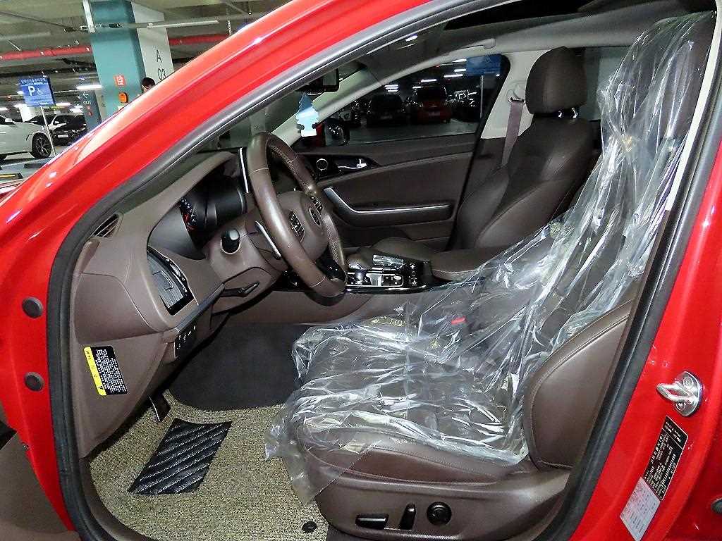 Kia Stinger Gasoline 2.0 Turbo AWD Prime 7