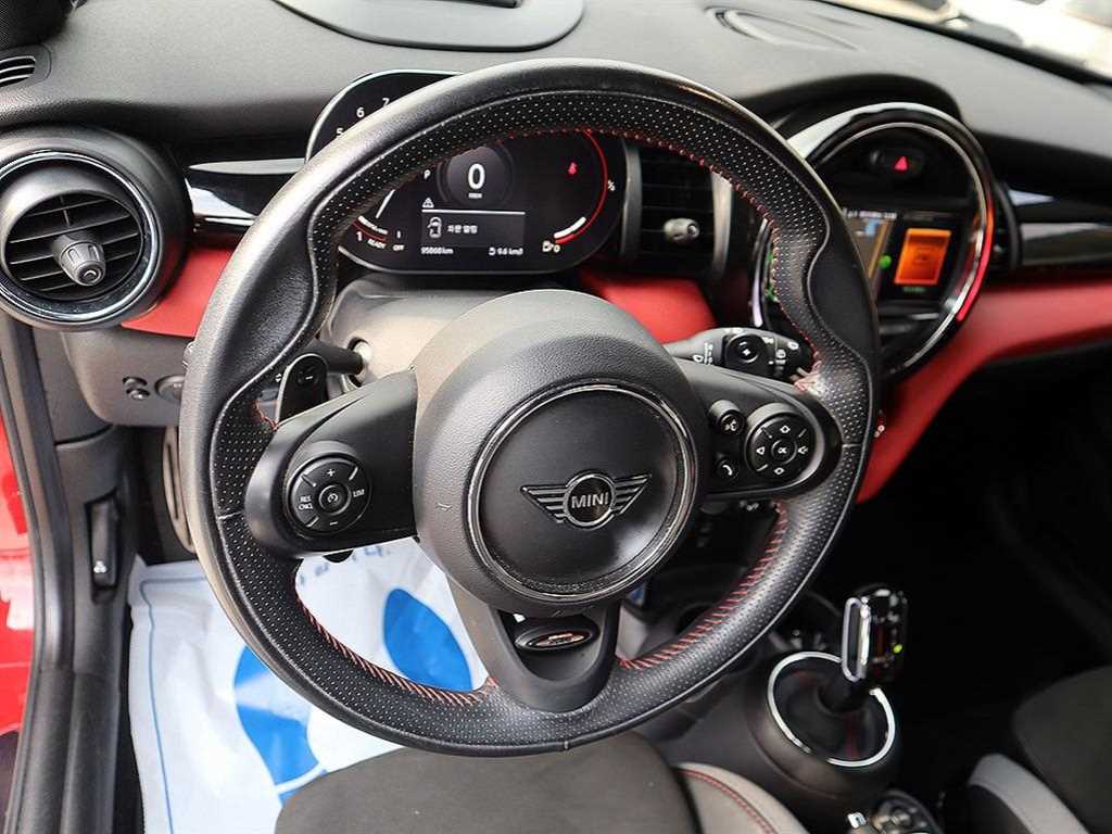 Mini Cooper JCW 9