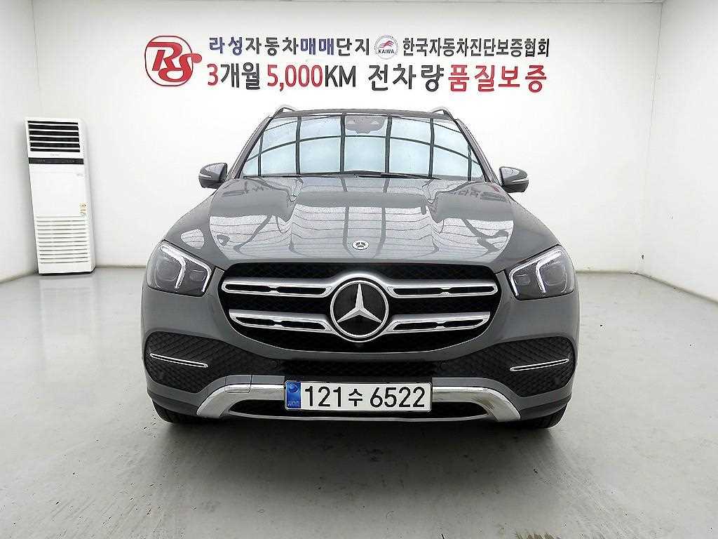 Mercedes-Benz GLE-Class GLE300d 4MATIC