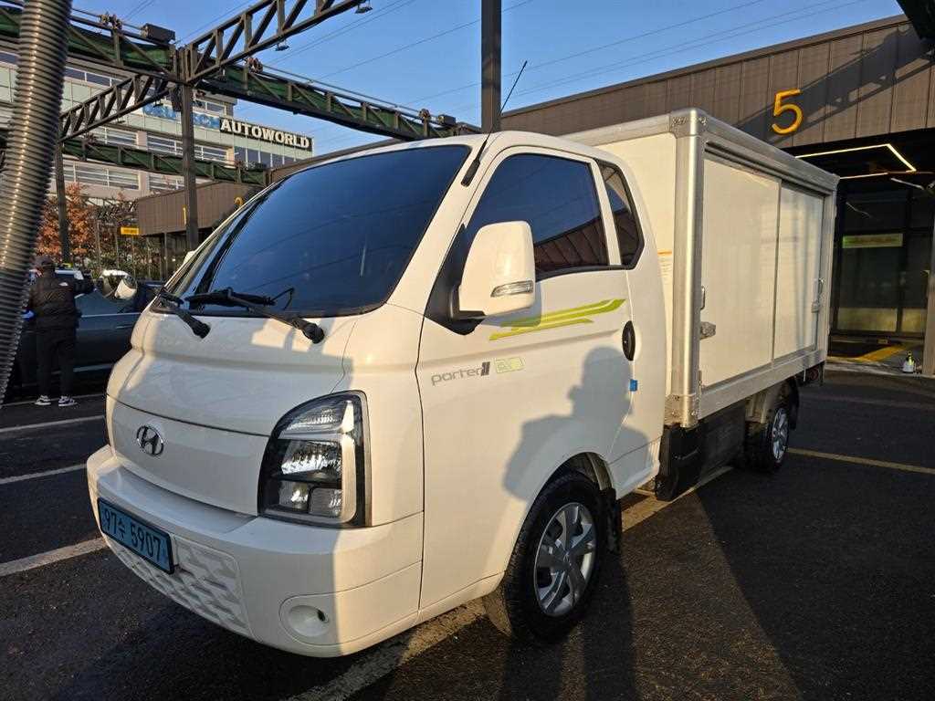 현대 포터2 1톤 저상탑 전기 - 중고 트럭 매물 이미지