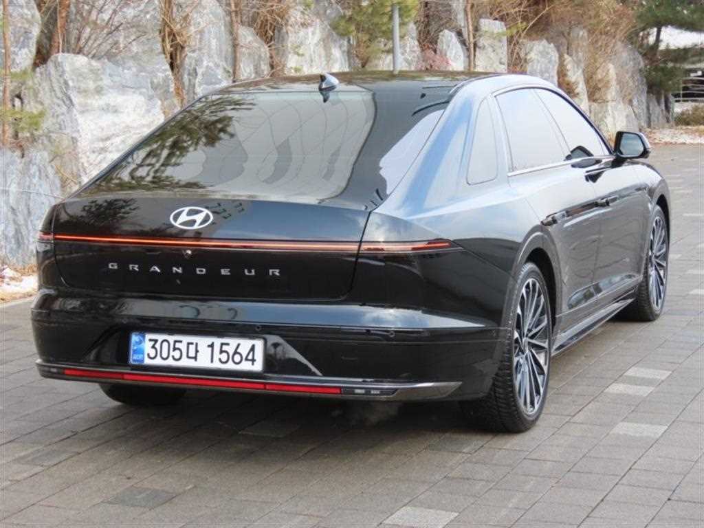 Hyundai Grandeur Gasoline 3.5 4WD Calligraphy — фото 3