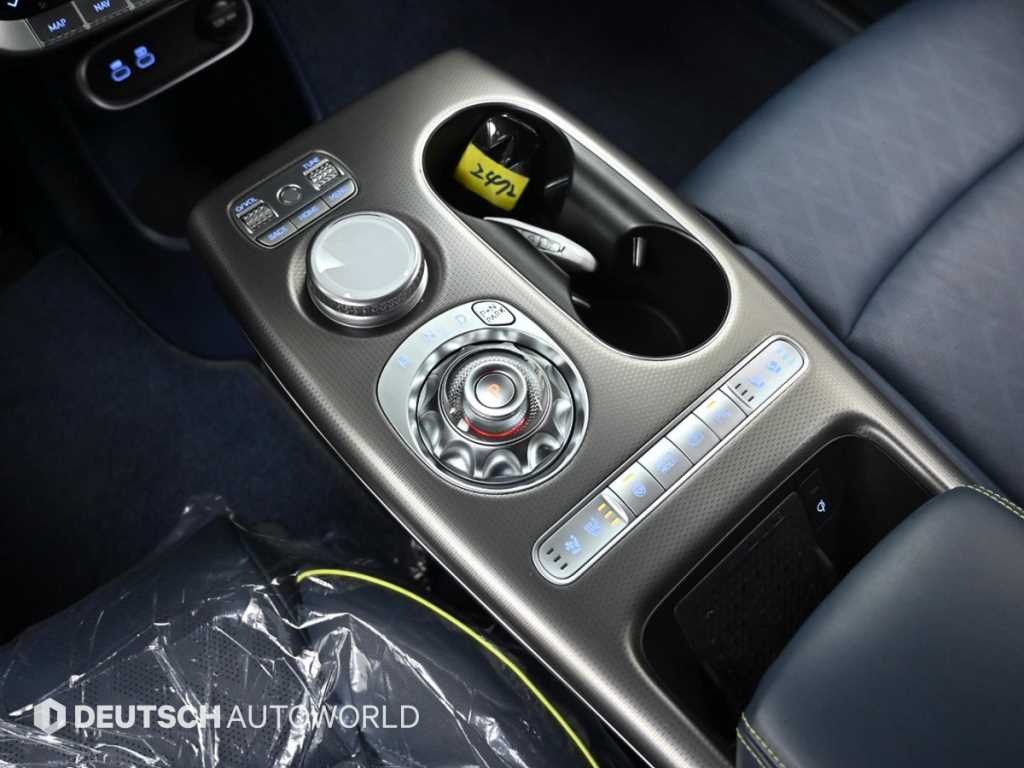 Genesis GV60 Performance AWD 10