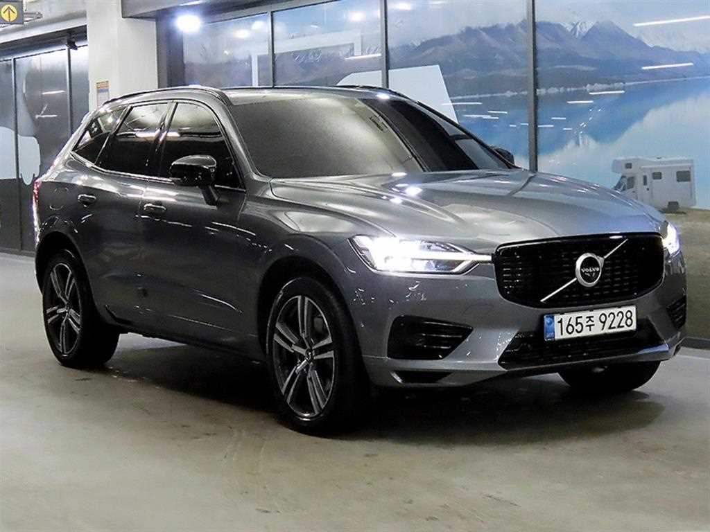 Volvo XC60 T8 AWD R- Design