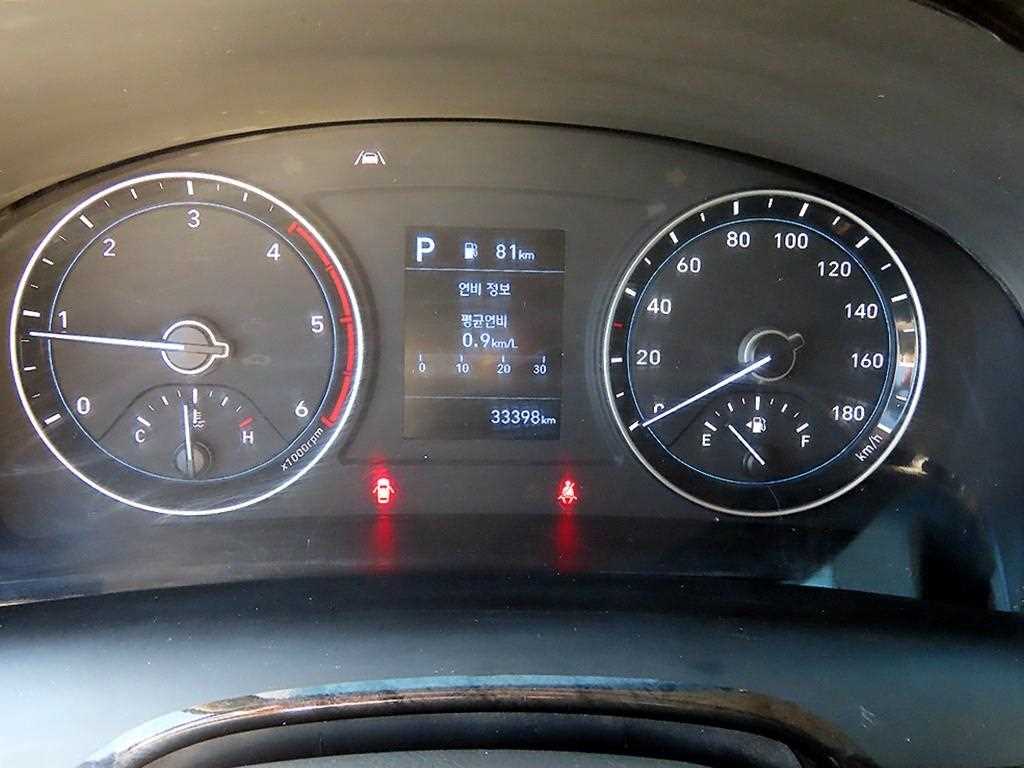 Hyundai Porter Double Cab/ Long Wheelbase/ 2WD Smart 10