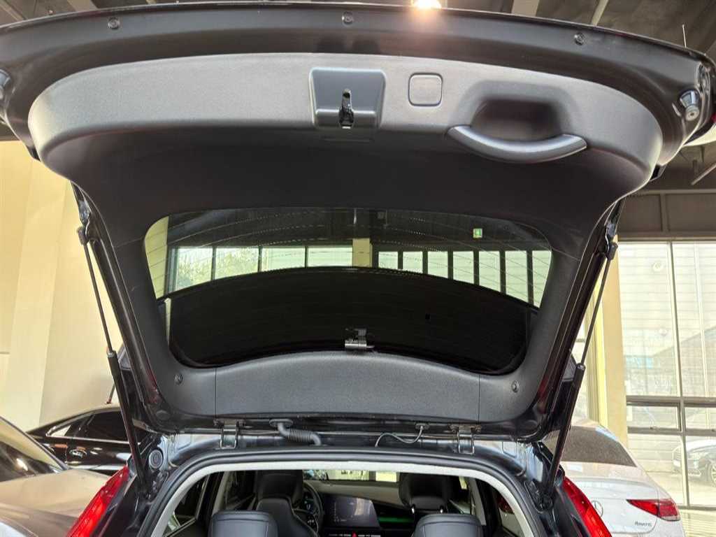 Kia Niro Signature 4