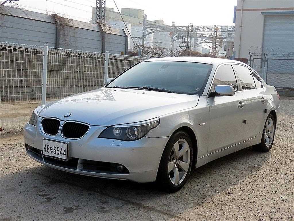BMW 5시리즈 530i 세단 사진 2/19