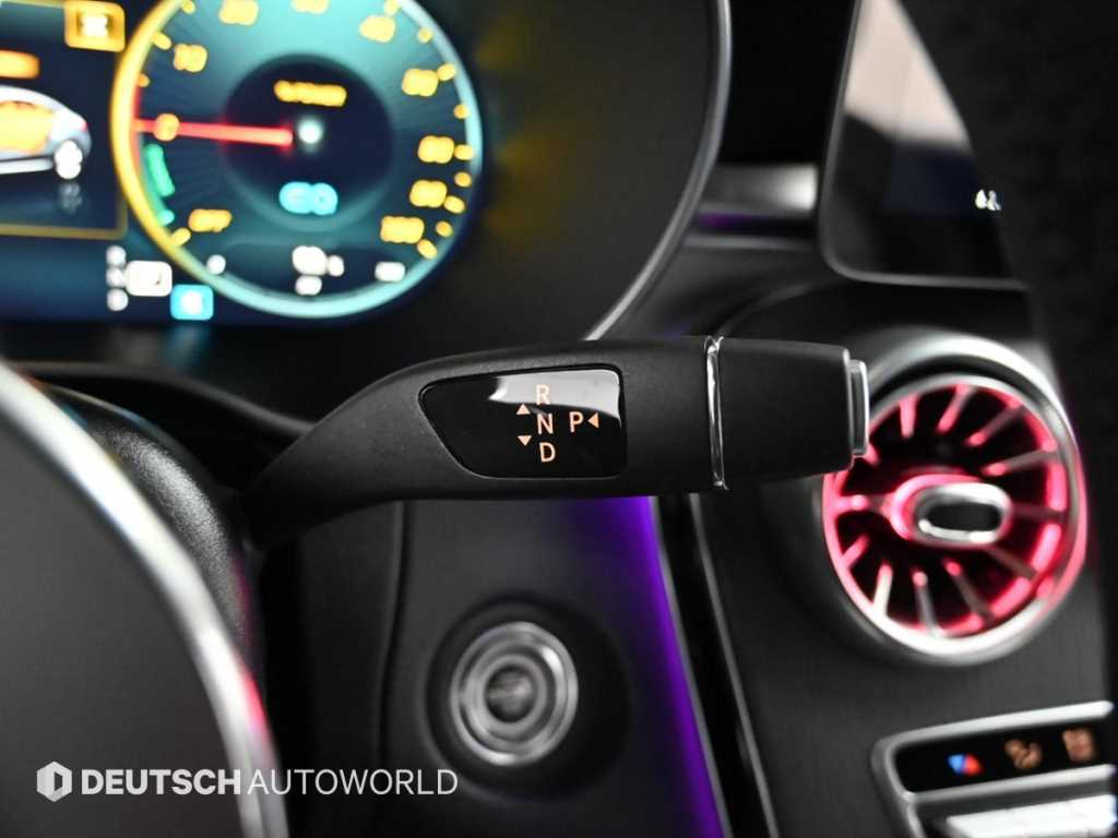 Mercedes-Benz GLC-Class GLC300e 4MATIC Coupe 10