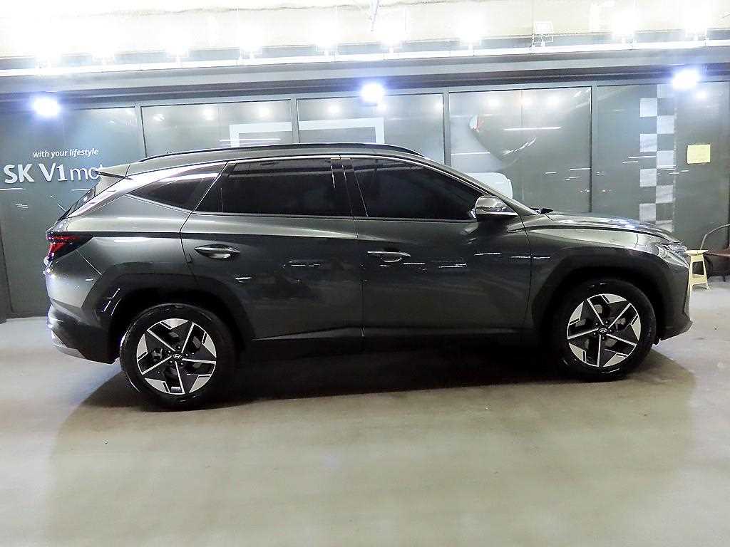 Hyundai Tucson Gasoline 1.6 Turbo 2WD Premium 4