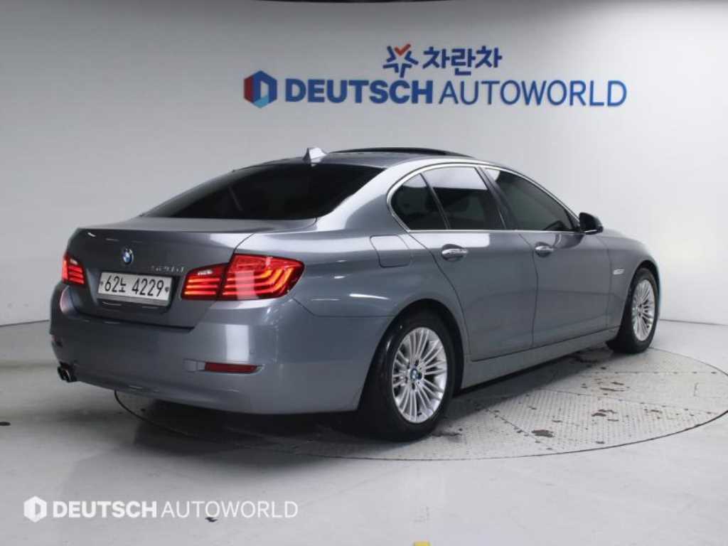 BMW 5시리즈 520d 사진 2/20