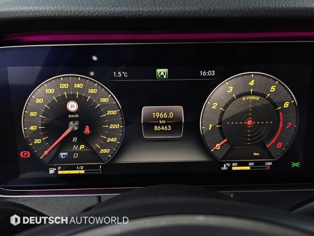 Mercedes-Benz E-Class E300 4MATIC Avantgarde 9