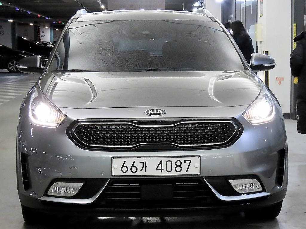 Kia Niro 1.6 Hybrid Noblesse 3