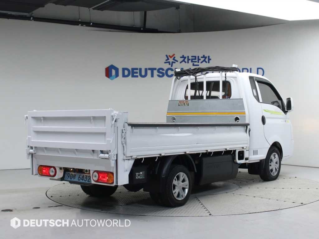 Hyundai Porter 1.0 Ton/ Super Cab/ Long Wheelbase/ Smart Special 3