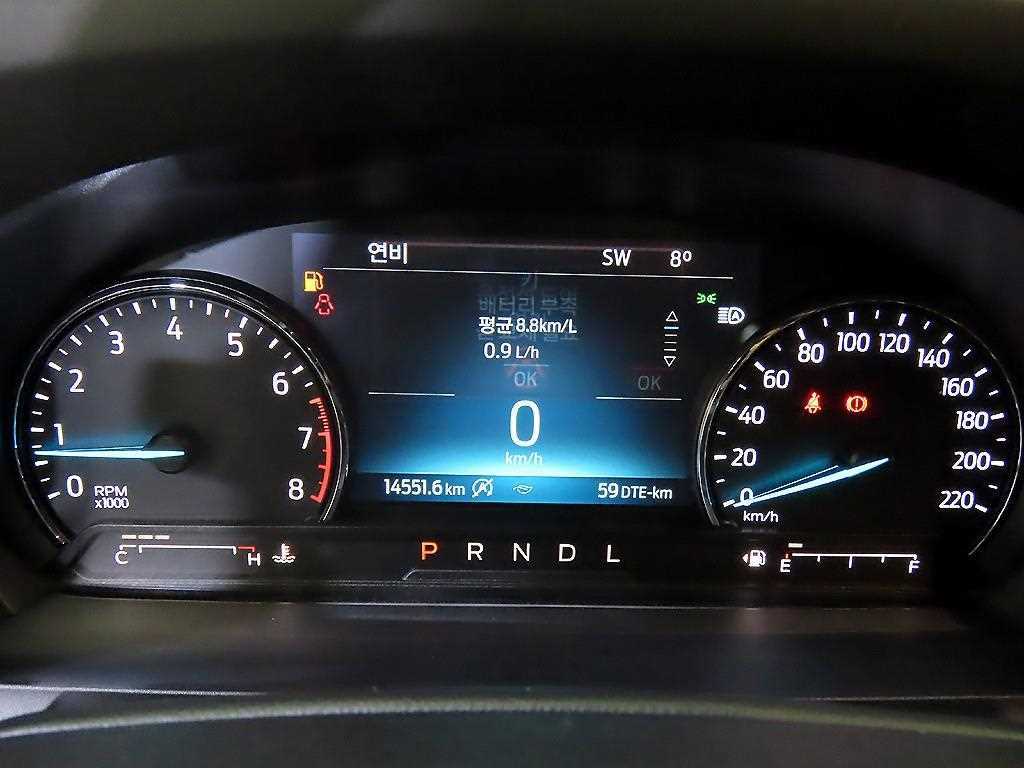 Ford Explorer 2.3 AWD Limited 10