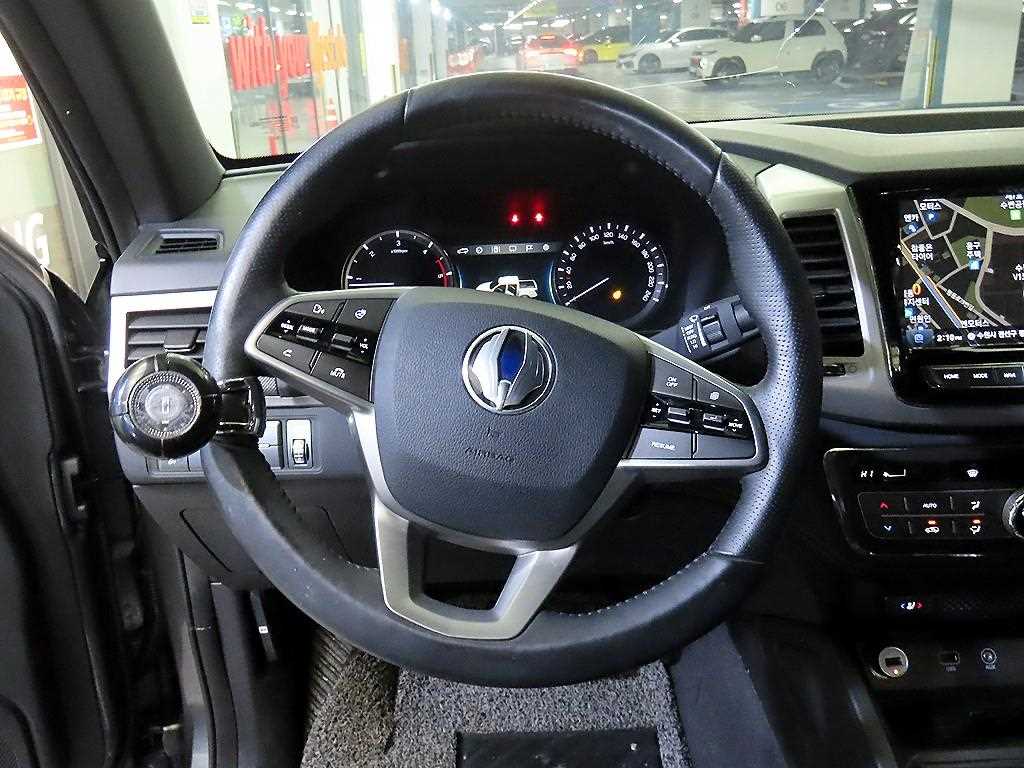 KG Mobility (Ssangyong) Rexton Diesel 2.2 4WD Professional S 9