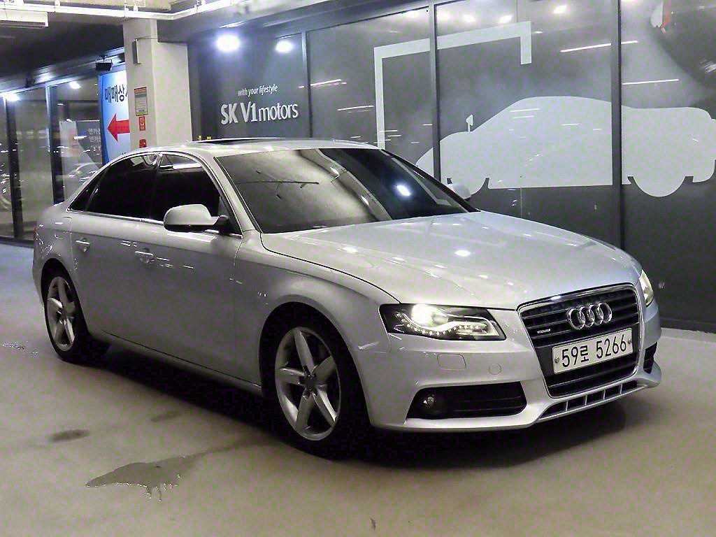 아우디 A4 2.0 TFSI 콰트로 사진