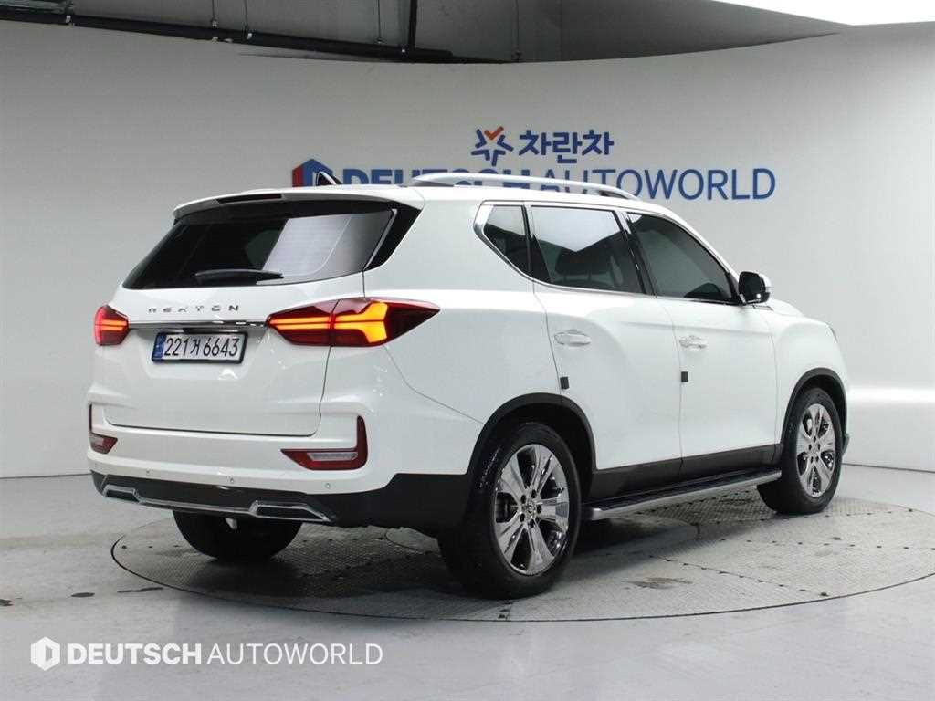 KGM 렉스턴 디젤 2.2 4WD 프레스티지 사진 2/20