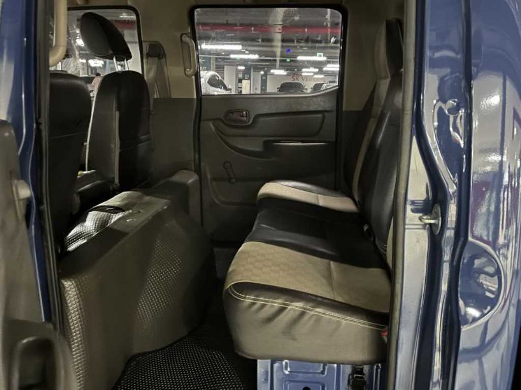 Hyundai Porter 1.0 Ton/ Double Cab/ Long Wheelbase/ CRDi Smart 8