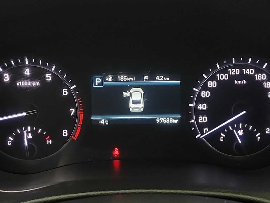 Genesis G80 3.3 GDI Luxury 8