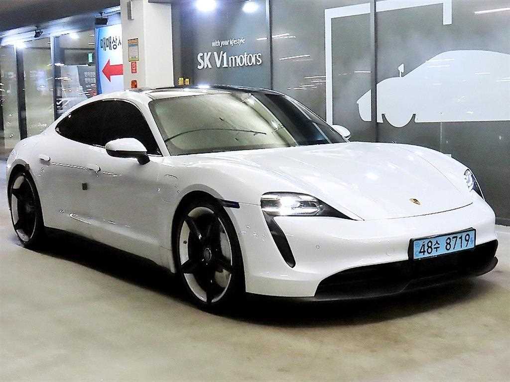 Porsche Taycan 4S