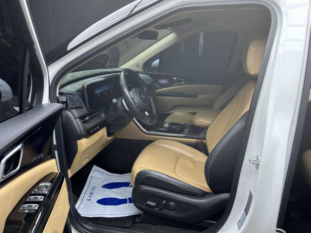 Kia Carnival Gasoline Signature 7