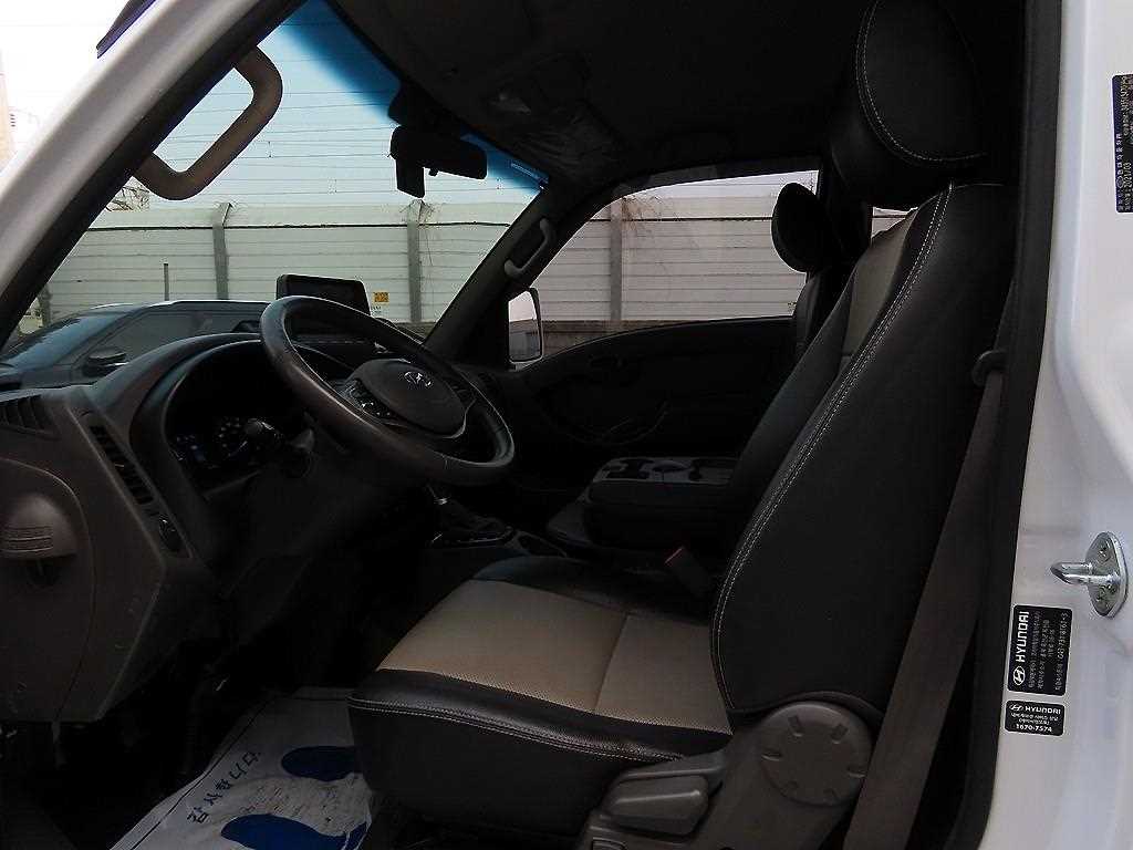 Hyundai Porter Manual/ Super Cab/ Long Wheelbase 8