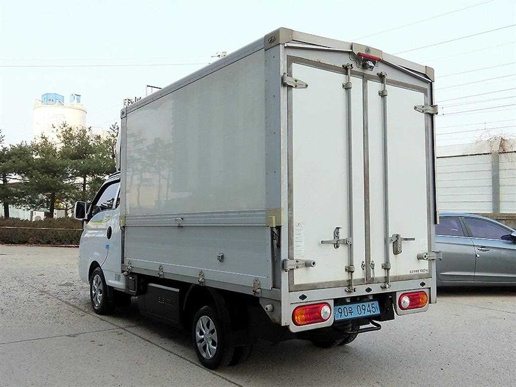 Hyundai Porter Manual/ Super Cab/ Long Wheelbase 4
