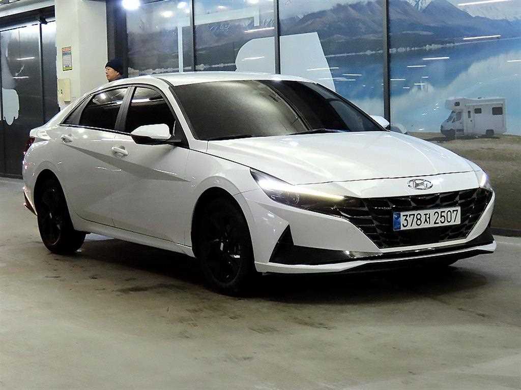 Hyundai Avante 1.6 Modern 2