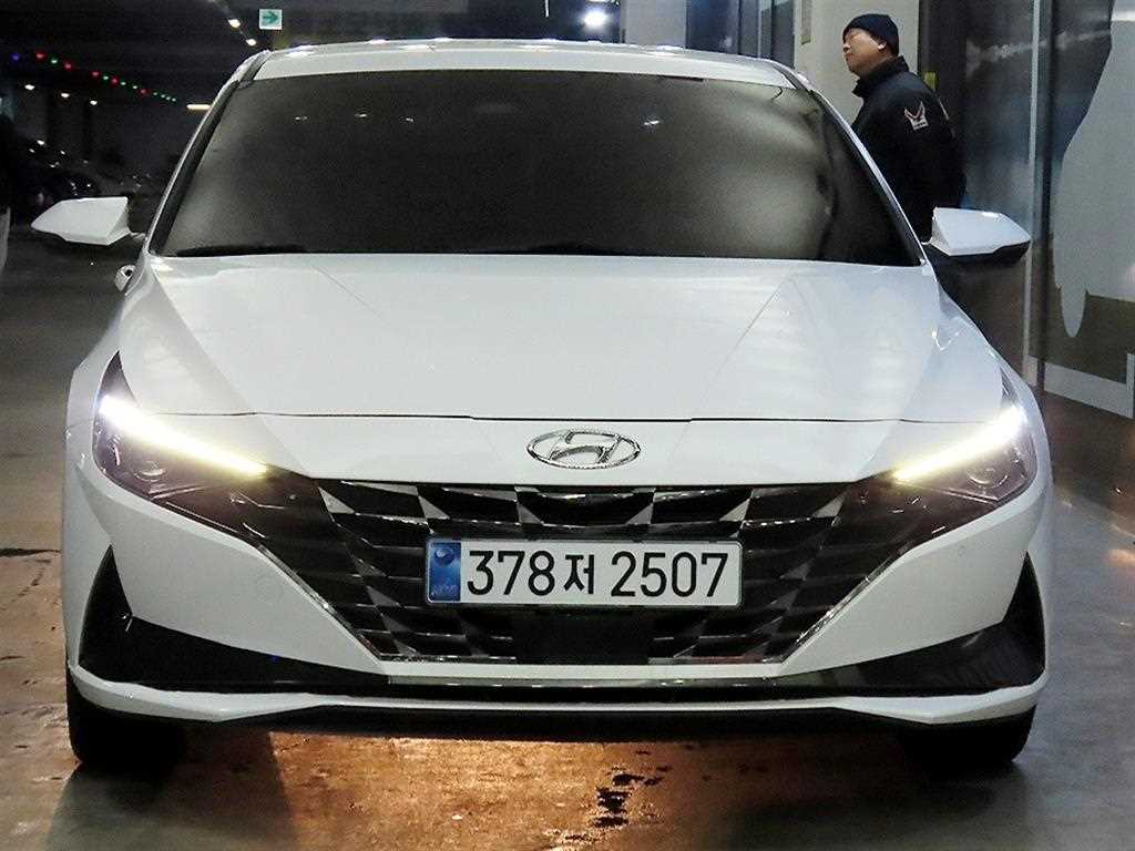 Hyundai Avante 1.6 Modern 3