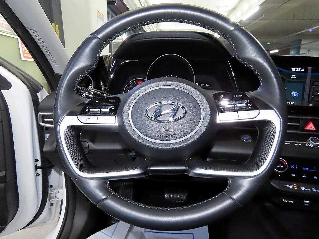 Hyundai Avante 1.6 Modern 9