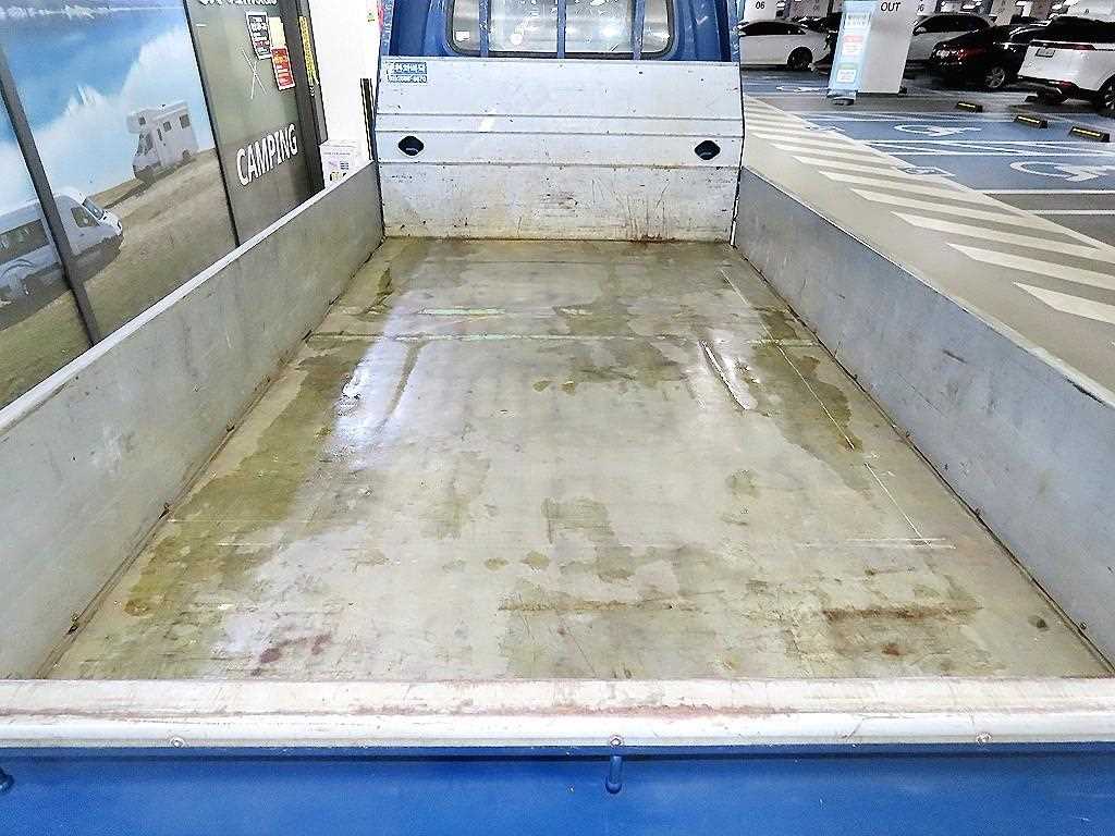 Hyundai Porter 1.0 Ton/ Super Cab/ Long Wheelbase/ CRDi Super 7