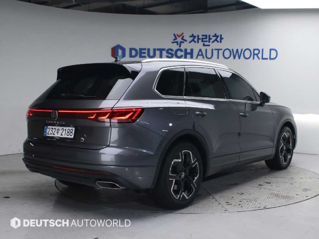 폭스바겐 투아렉 3.0 TDI 프레스티지 사진 2/20