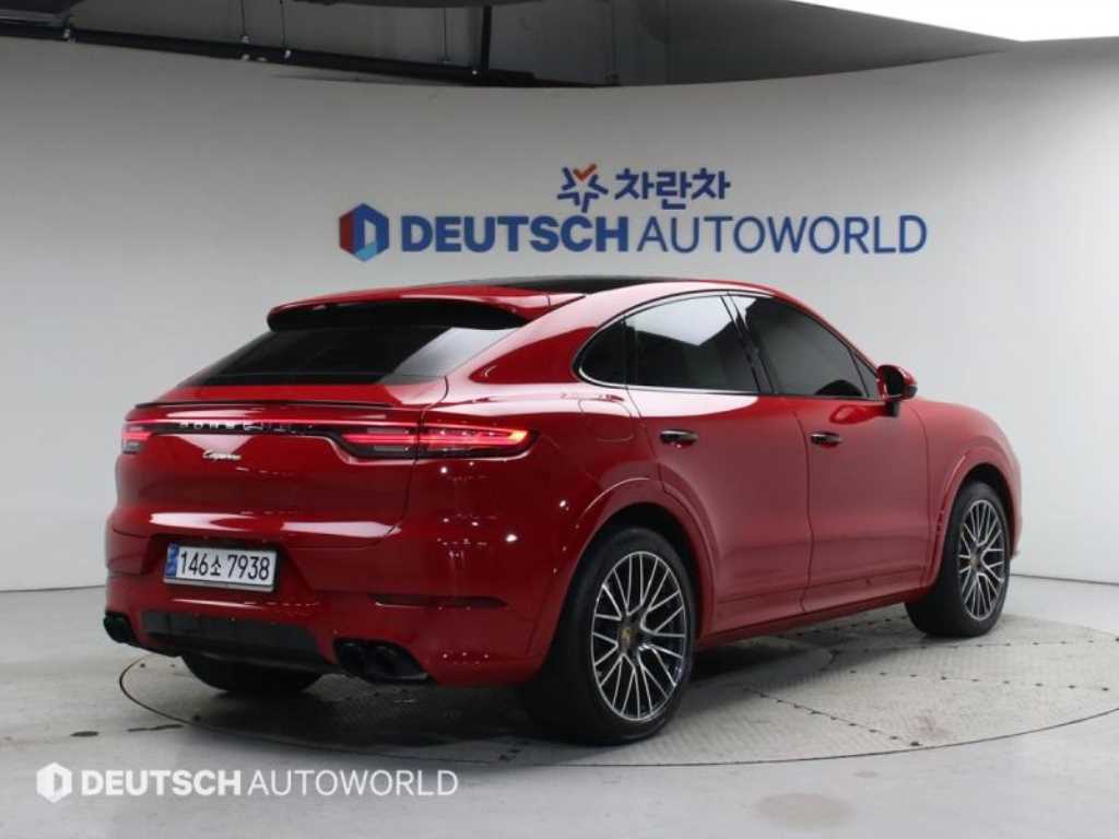 포르쉐 카이엔 3.0 E-하이브리드 쿠페 사진 2/20