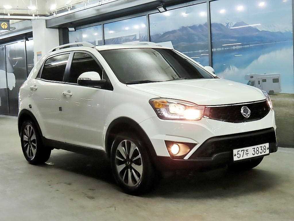 뉴코란도C 2WD 2.0 CVT 고급형 2015년식