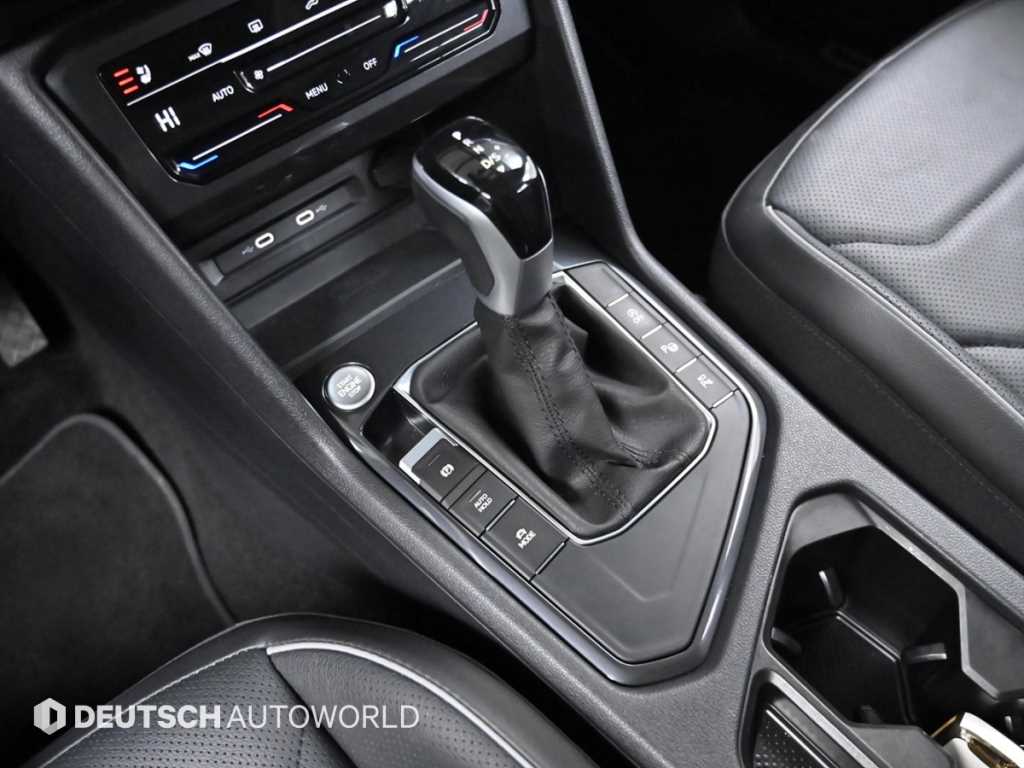 Volkswagen Tiguan 2.0 TSI Prestige 10