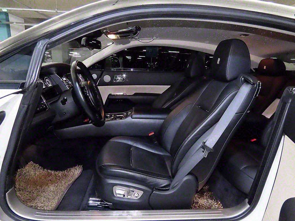 Rolls Royce Wraith 6.6 7