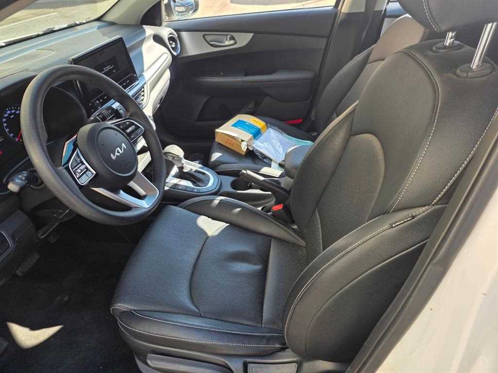 Kia K3 1.6 Gasoline Trendy 9