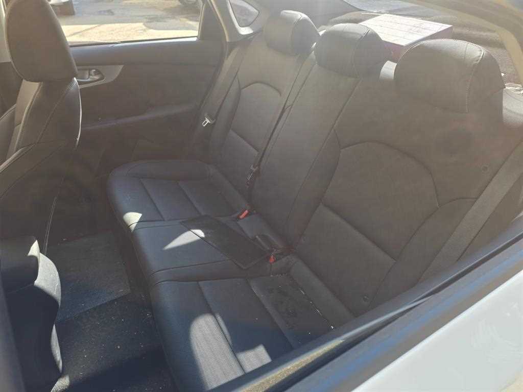 Kia K3 1.6 Gasoline Trendy 8