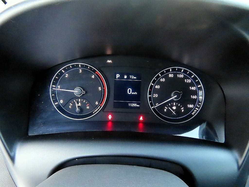 Hyundai Porter Standard Cab/ Long Wheelbase/ 2WD 10