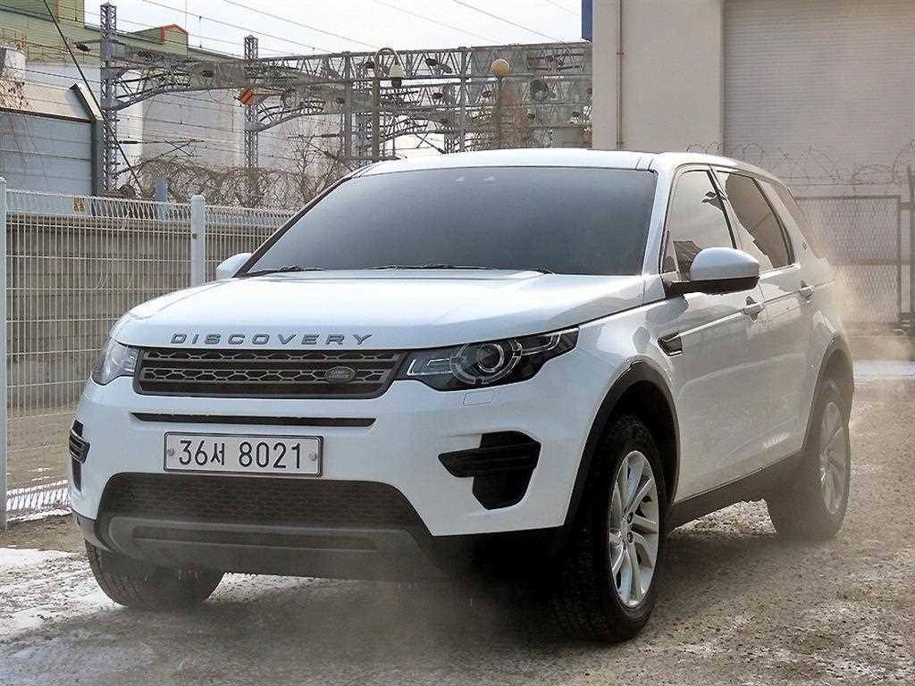 랜드로버 디스커버리 스포츠 2.0 TD4 SE 사진 2/20