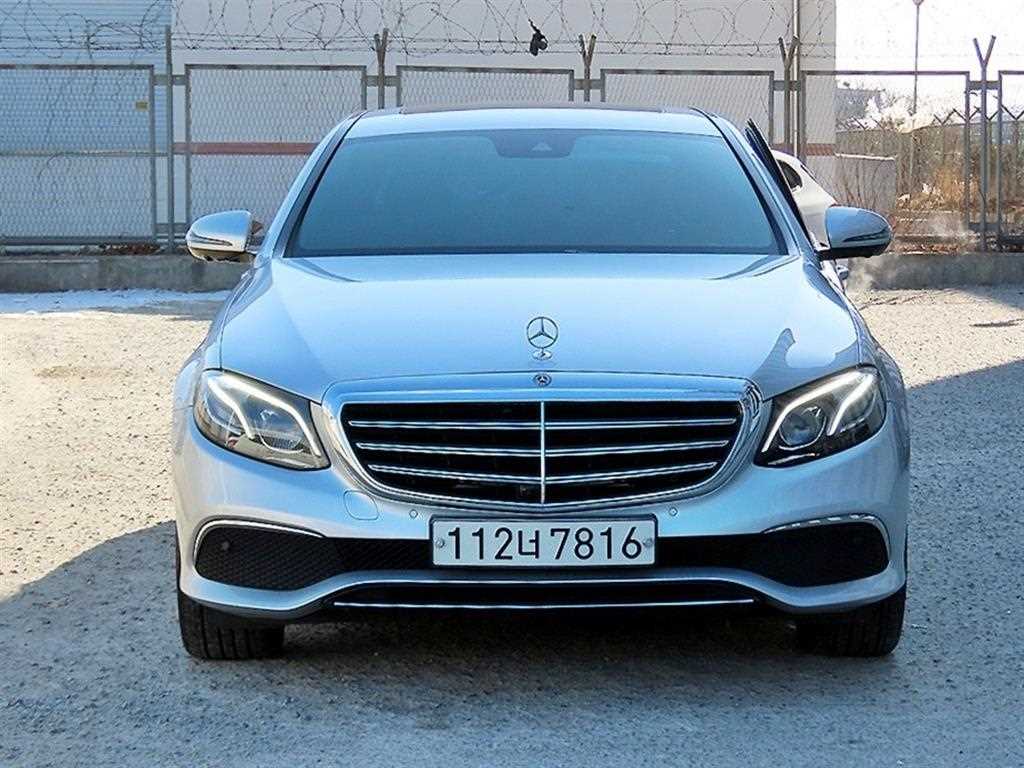 E-클래스 W213 E300 4MATIC 익스클루시브 2018년식