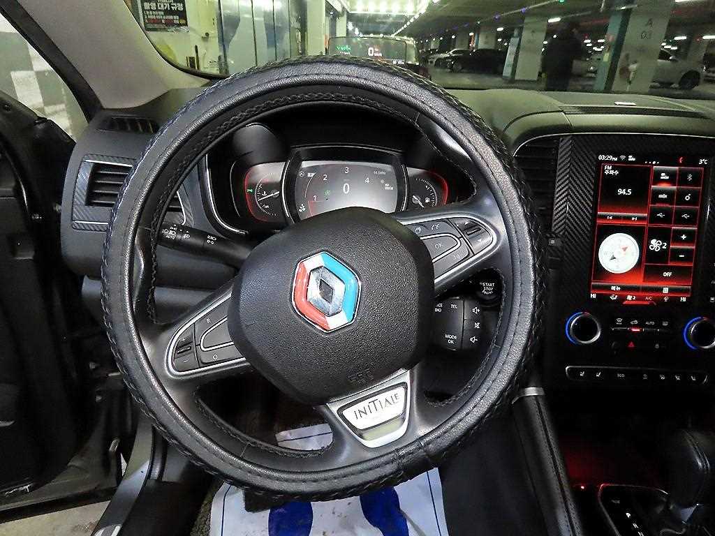 Renault QM6 Diesel 2WD RE Signature 9