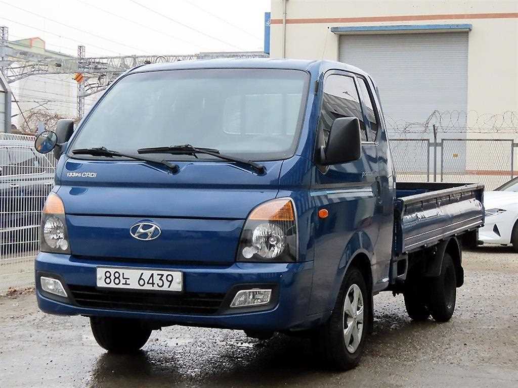 Hyundai Porter 1.0 Ton/ Super Cab/ Long Wheelbase/ CRDi 3